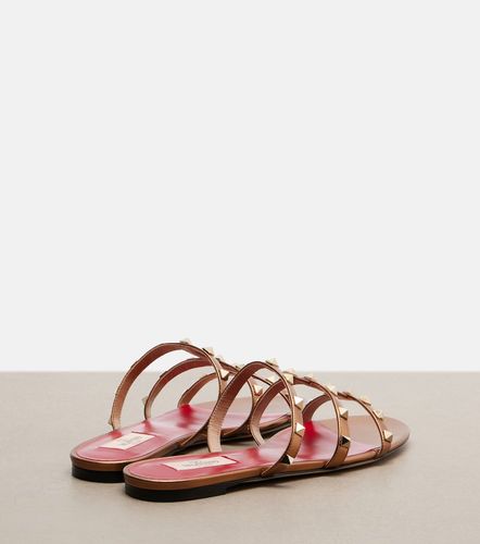 Sandali Rockstud in pelle metallizzata - Valentino Garavani - Modalova
