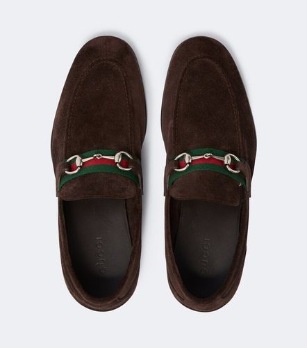 Mocasines Como de ante con Horsebit y Web - Gucci - Modalova