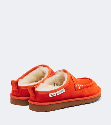 X UGG – Mules in suede con shearling - JW Anderson - Modalova