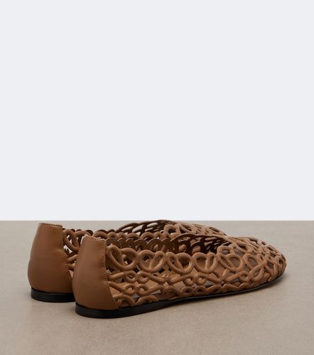 Petal Anagram leather ballet flats - Loewe - Modalova