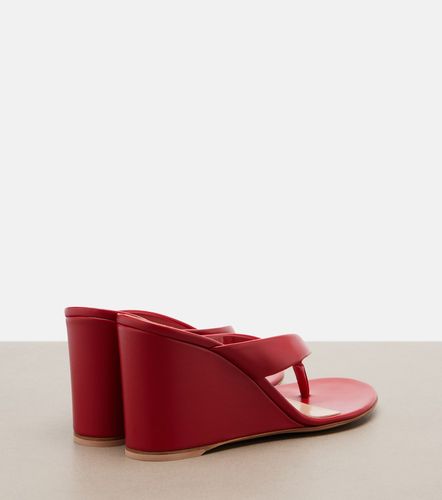 Sandali infradito in pelle con zeppa - Gianvito Rossi - Modalova