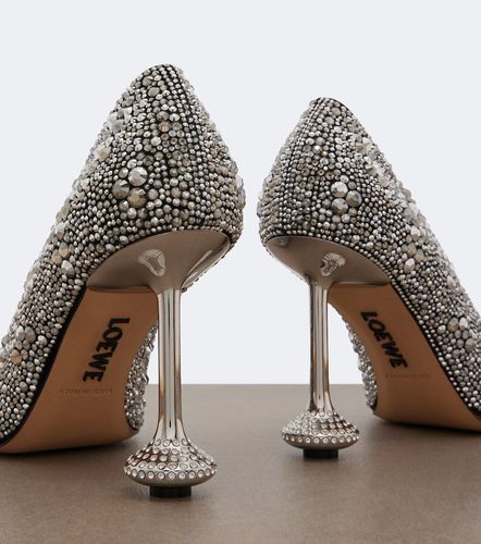 Loewe Toy embellished suede pumps - Loewe - Modalova