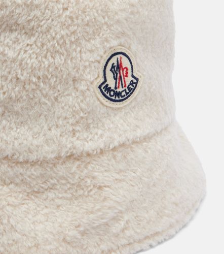 Logo reversible teddy bucket hat - Moncler - Modalova