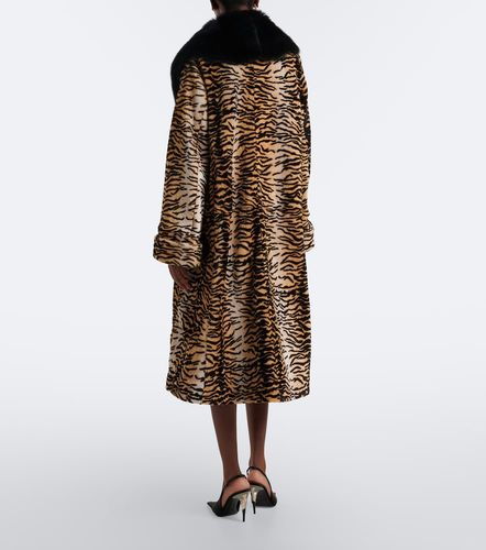 Nina tiger-print shearling coat - Nour Hammour - Modalova