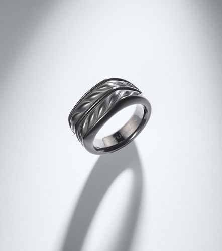 Anillo Chevron de titanio - David Yurman - Modalova