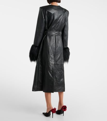Shearling-trimmed leather coat - Magda Butrym - Modalova