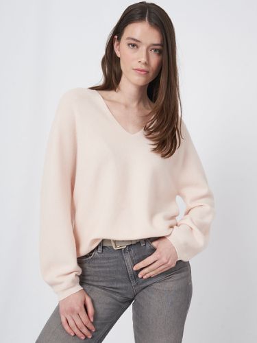 Seamless knitted V-neck cashmere sweater - REPEAT cashmere - Modalova