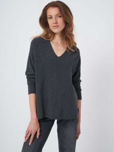 Lightweight cashmere V-neck sweater - REPEAT cashmere - Modalova