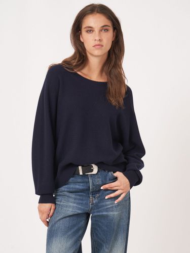 Seamless knitted round neck cashmere sweater - REPEAT cashmere - Modalova