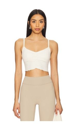 The Scrunch Sports Bra in Cream. - size L (also in M, S, XS) - 437 - Modalova