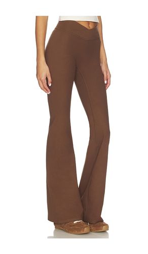 The V Flare Pants in Brown. - size L (also in M, S, XL, XS) - 437 - Modalova