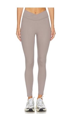 The V Legging in Grey. - size L (also in XL) - 437 - Modalova