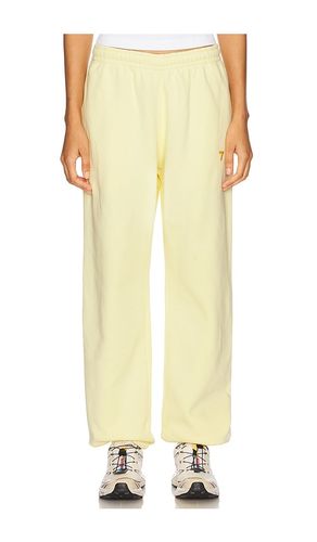 Organic Fitted Sweatpant in Lemon. - size L (also in M, S, XL, XS) - 7 Days Active - Modalova
