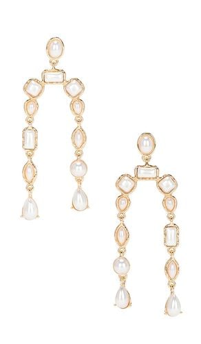 X Revolve Chandelier Earring in Metallic - 8 Other Reasons - Modalova