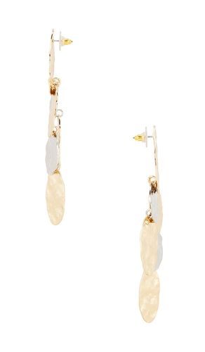 Honey Dangle Statement Earrings in Metallic Gold - 8 Other Reasons - Modalova