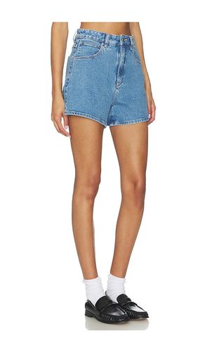 Venice Short in . Size 24. Also in 26, 30 - Abrand - Modalova