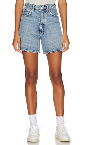 Stella Short in Denim-Medium. - size 23 (also in 24, 25, 26, 27, 28, 29, 30, 31, 32, 33) - AGOLDE - Modalova