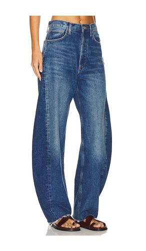 Luna Pieced High Rise Curved Taper Jeans in -. Size 23. Also in 24, 25, 26, 27, 28 - AGOLDE - Modalova