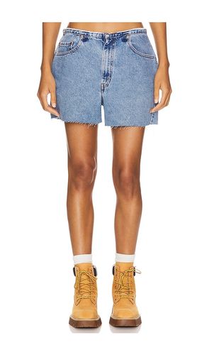 Undone Mini Rise Short in Denim-Medium. - size 24 (also in 25, 26, 29, 30, 32, 33, 34) - aligrace - Modalova