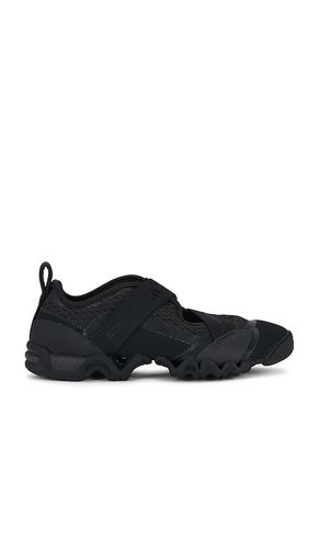 SPW X Sneaker in Black. - size 7.5 (also in 8) - adidas by Stella McCartney - Modalova