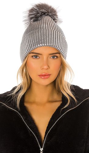 Metallic Pom Hat in Metallic - Adrienne Landau - Modalova