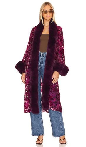 Burnout Velvet Faux Fur Coat in Wine. - size L (also in M, S) - Adrienne Landau - Modalova