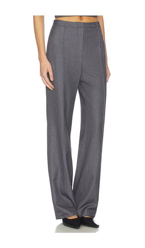 Twill Pleated Straight Leg Trouser in . Größe L. Also in M, S, XS - AEXAE - Modalova