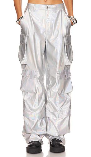 X Revolve Parker Cargo Pant in Metallic Silver. - size 25 (also in 26, 27, 28, 29, 30, 31) - AFRM - Modalova