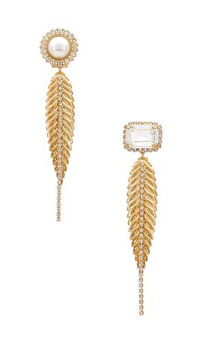Leaf Asymmetric Chandelier Earrings in - Anton Heunis - Modalova