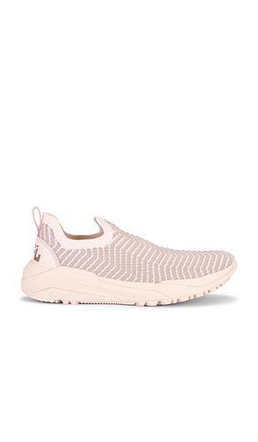 Techloom Traveler Sneaker in Blush. - size 10 (also in 6.5, 7, 7.5, 8, 8.5, 9, 9.5) - APL: Athletic Propulsion Labs - Modalova