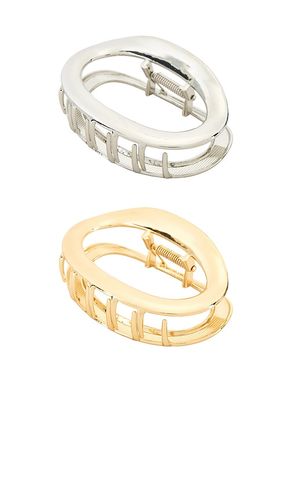 Metal Oval Flat Lay Hair Clip Set in Metallic Gold,Metallic Silver - By Adina Eden - Modalova