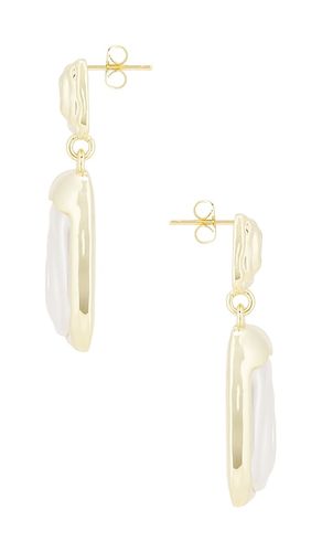 Fluid Drop Earrings in - By Adina Eden - Modalova