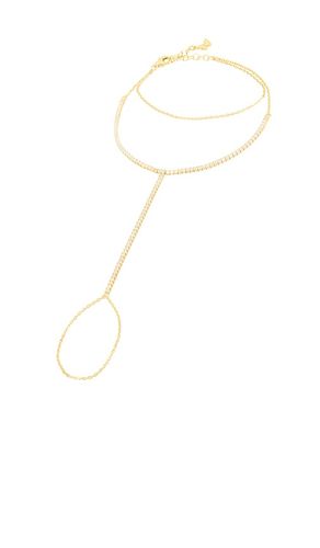 Tennis Hand Chain Bracelet in Metallic - By Adina Eden - Modalova