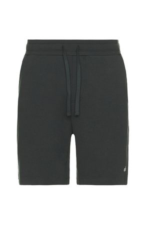 Chill Short in Dark Green. - size L (also in M, S, XL/1X) - alo - Modalova