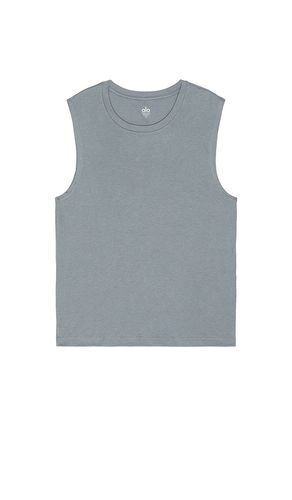 The Triumph Muscles Tank in Grey. - size L (also in S, XL/1X) - alo - Modalova