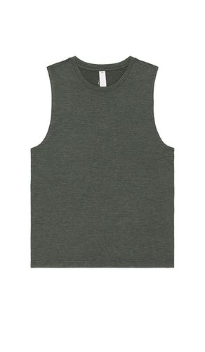 Conquer Muscle Tank in Green. - size L (also in M) - alo - Modalova