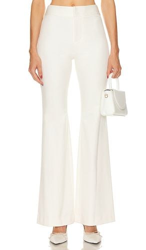 Deanna High Rise Boot Pant in White. - size 10 (also in 12, 14, 8) - Alice + Olivia - Modalova