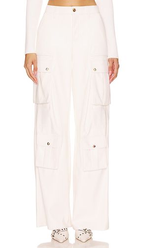 Joette Faux Leather Cargo Pant in Ivory. - size 12 (also in 8) - Alice + Olivia - Modalova