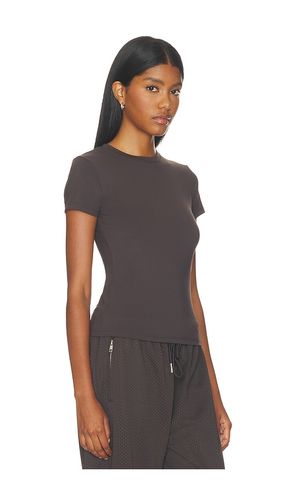 Ultimate Short Sleeve Top in . Taglia L. Also in M, S, XL, XS - Adanola - Modalova