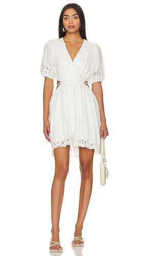 Vestido haylen en color talla XL en - White. Talla XL (también en M, XS) - ASTR the Label - Modalova