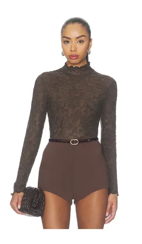 Kyra Top in . Size M. Also in S, XS - ASTR the Label - Modalova