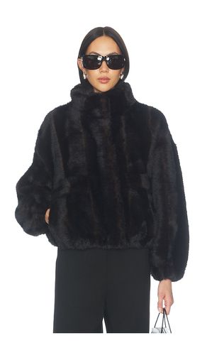 Iris Shaved Faux Mink Bomber in . Taglia L. Also in M, S, XS, XXS - Apparis - Modalova