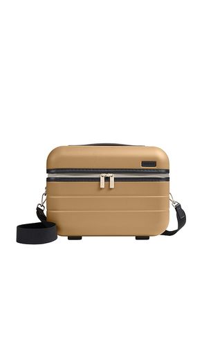 Away The Train Case in Tan - Away - Modalova