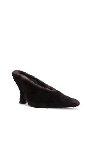 Natasha 105mm Faux Fur Pump in . Taglia 35. Also in 36 - Alexander Wang - Modalova