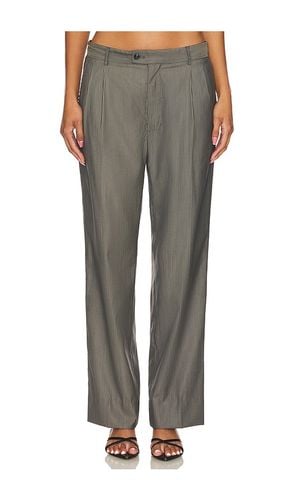 Tailored Wool Pant in Taupe. - size L (also in M, S) - Apres Studio - Modalova