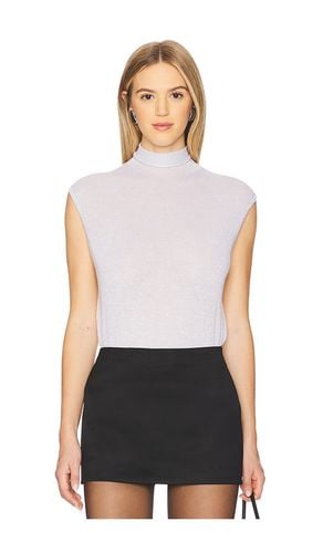 Sleeveless Shimmer Funnel Neck Sweater in Light Grey. - size L (also in M, S, XL, XS) - Autumn Cashmere - Modalova