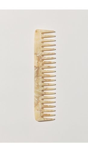 Classic comb en color beige talla all - Base Camp Beauty - Modalova