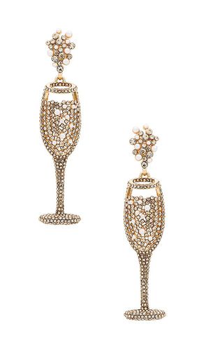 Champagne glass earring in color metallic size all in - Metallic . Size all - BaubleBar - Modalova
