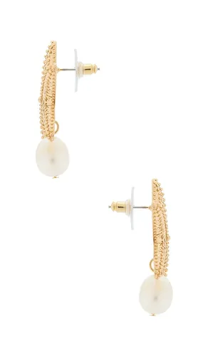 Mariam Shell Earrings in - BaubleBar - Modalova
