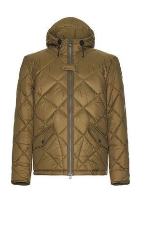 Re-engineered Endurance Quilted Jacket in Brown. - size L (also in M, S, XL/1X) - Barbour - Modalova